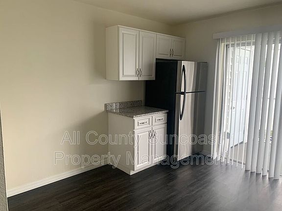 4th image of 7450 35th St N APT 304