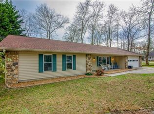 22 Partridge Berry Loop, Mills River, NC 28759