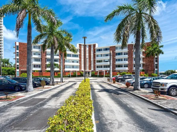 1700 NE 105th St APT 514, Miami Shores, FL 33138