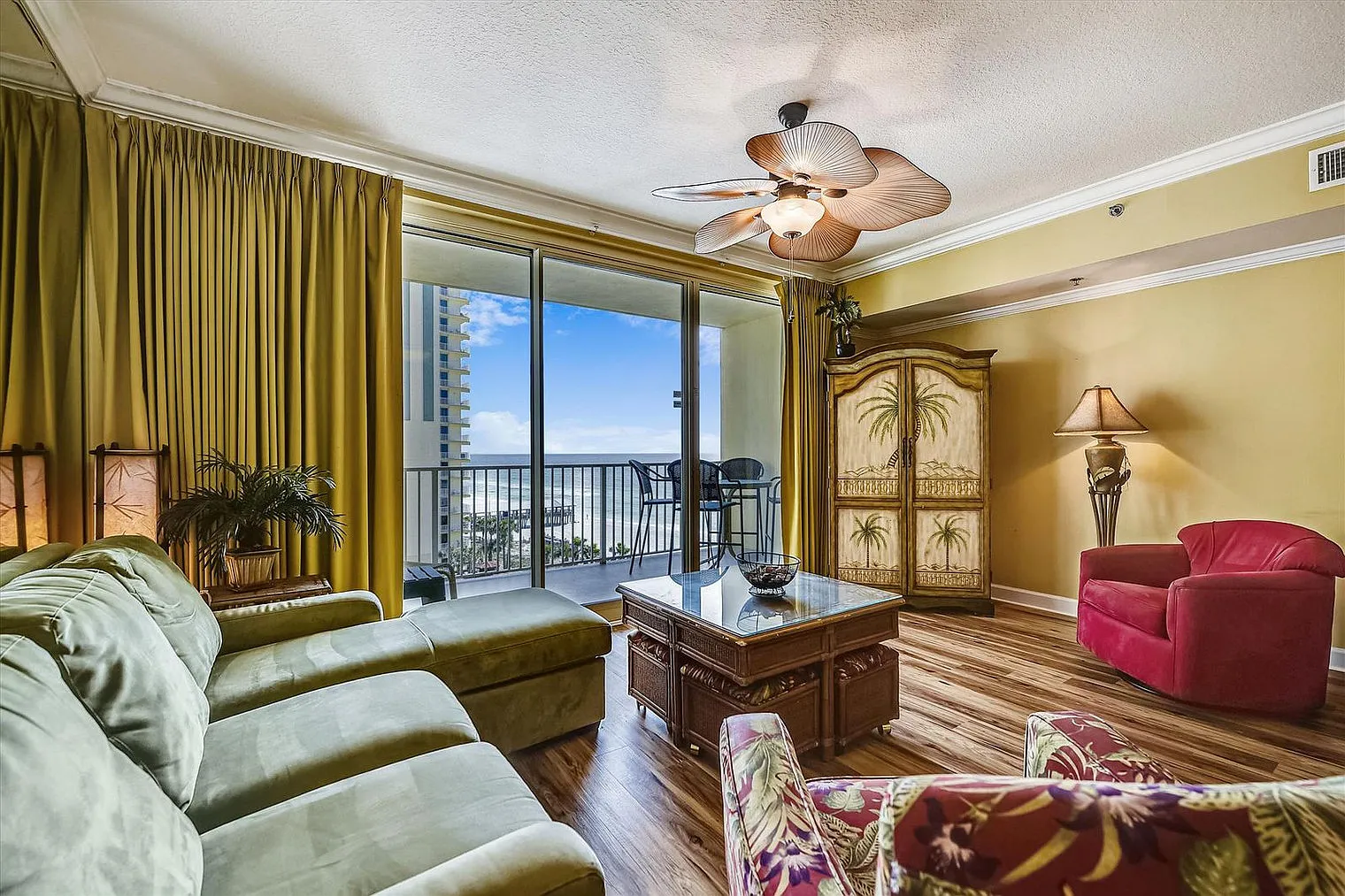 2 bed, 3.0 bath, 1248 sqft, $3,353 — Photo 2