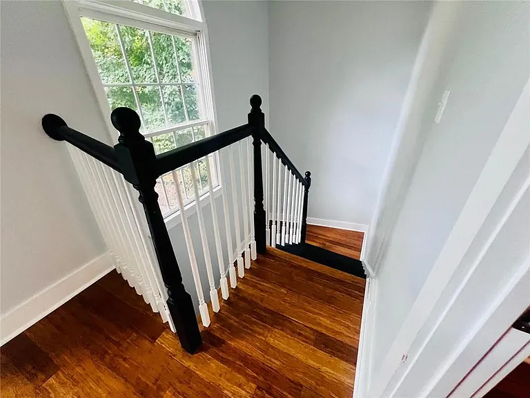 235 Moss Overlook Rd — Photo 5