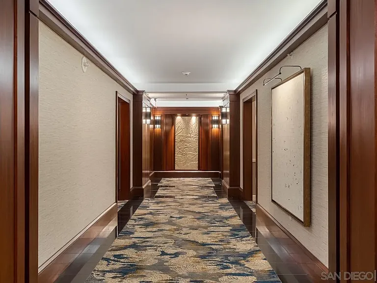 500 W Harbor Dr W #616 — Photo 39