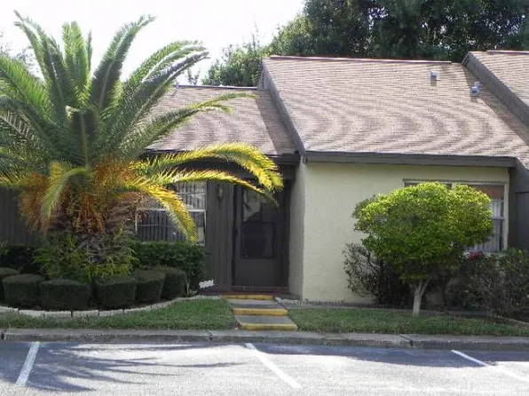 1121 Bowsprit Ln, Holiday, FL 34691