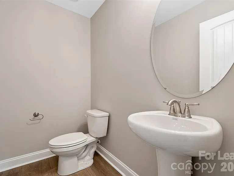 1007 Sioux St — Photo 21