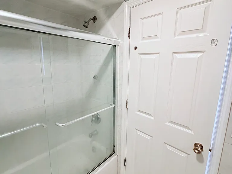 181 Camden St #2 — Photo 10