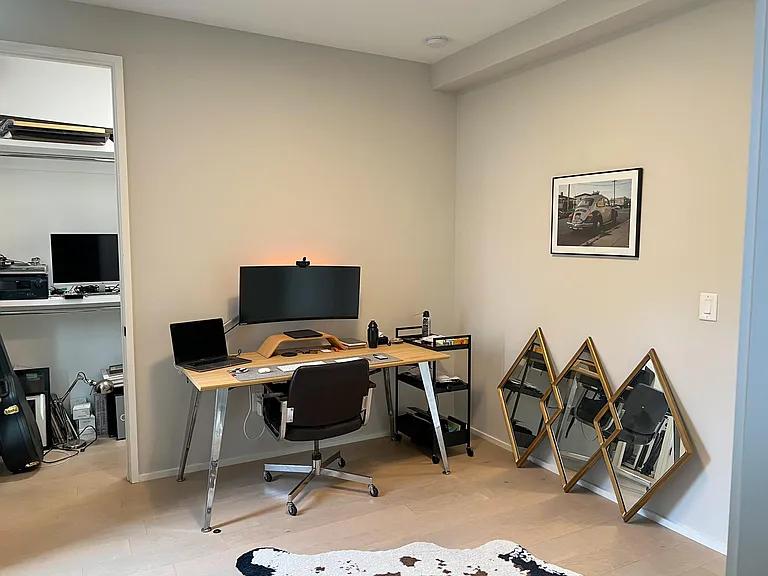 Ground floor bedroom or office