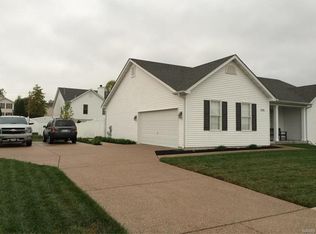 7026 Whisper Creek Dr, Wentzville, MO 63385