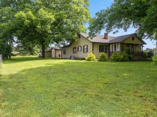 1038 Stringer Rd, Rockmart, GA 30153