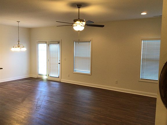 4th image of 4125 Becca Ln