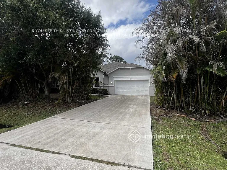 1317 SW California Blvd — Photo 2