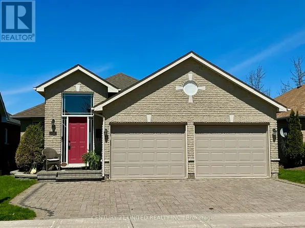 1358 Haggis Dr #2, Peterborough, ON K9K 2S7
