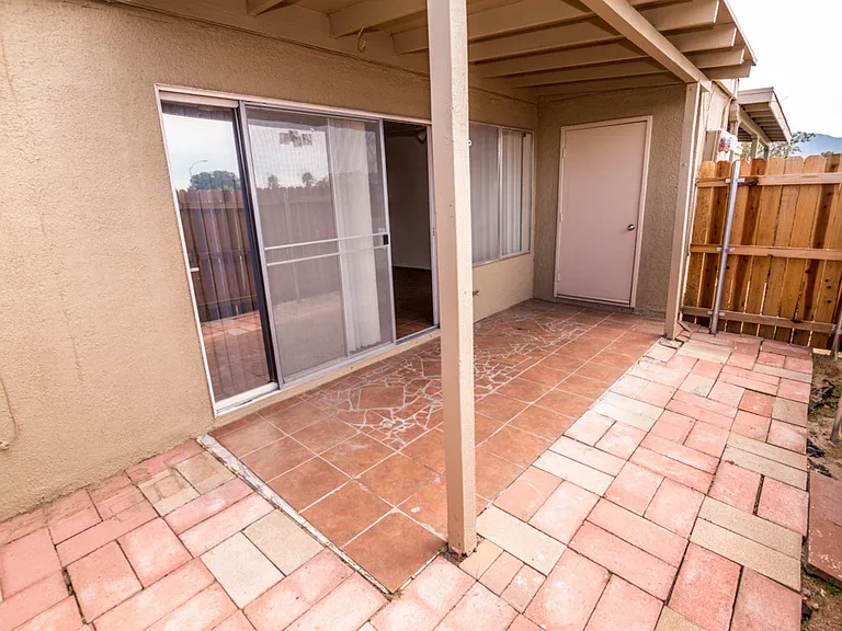 4409 Plaza Vis #B — Photo 23