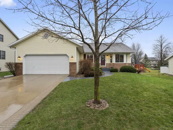 230 Chateau Drive, Cottage Grove, WI 53527