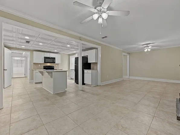 2132 Dunwoody Gln, Atlanta, GA 30338