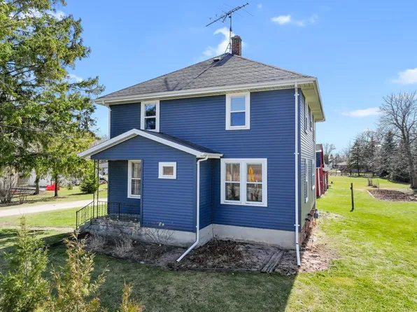1243 Fonddulac Ave, Sheboygan Falls, WI 53085