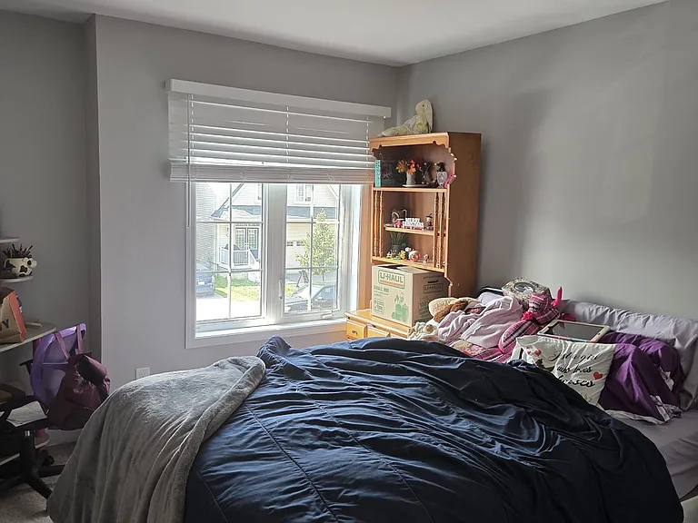 20 Esther Cres — Photo 5