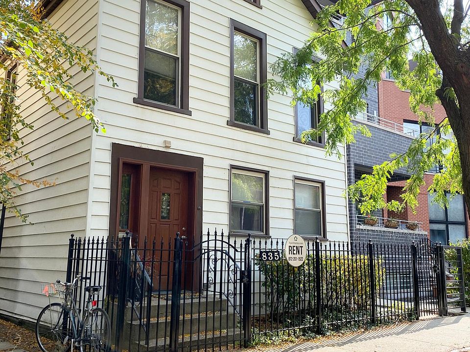 1st image of 835 N Hermitage Ave #2