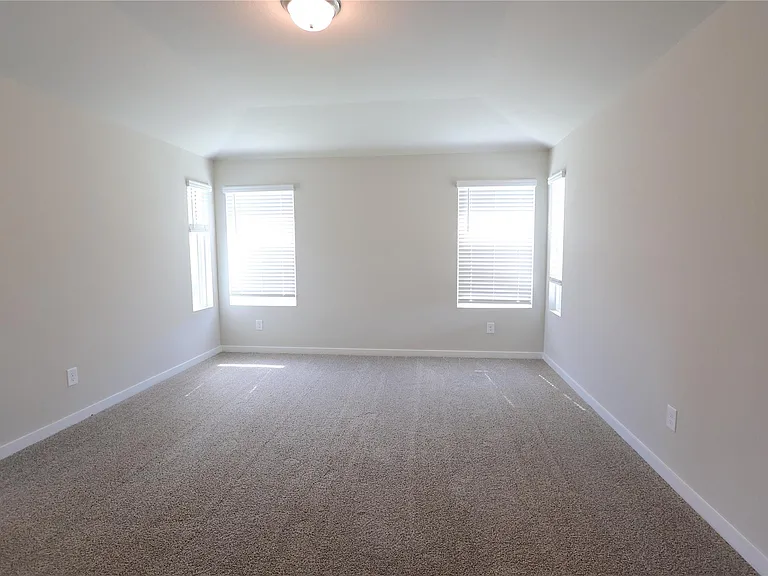 1539 King Ranch Rd — Photo 12