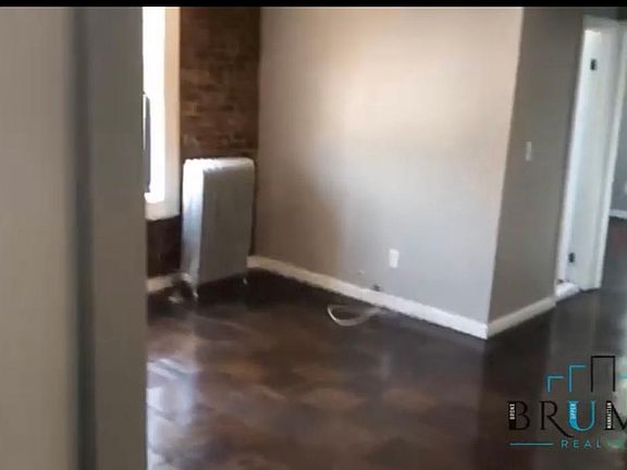 2nd image of 2386 Grand Ave #E1