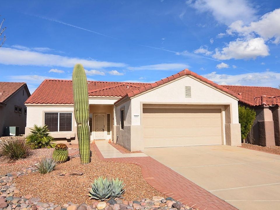 1st image of 2251 E Montrose Canyon Dr