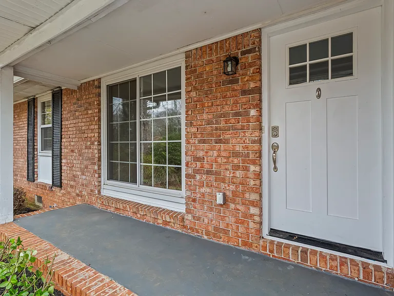 2465 Spring Dr SE — Photo 6