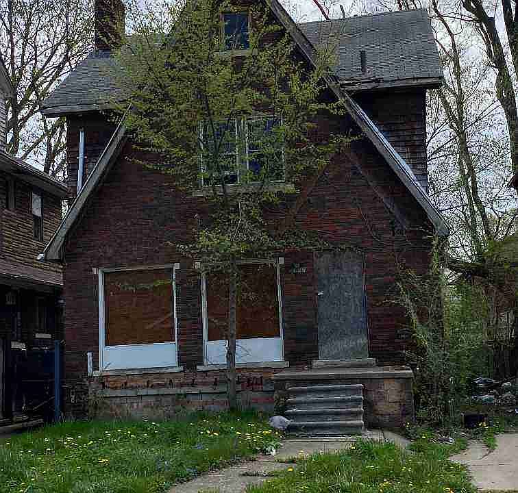 3287 Waverly