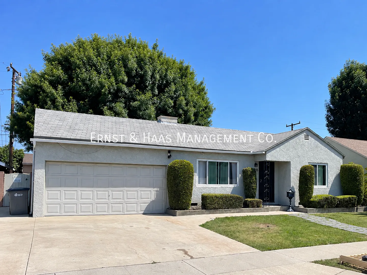 Beautifully Remodeled 2-Bedroom Home in Carson! — Photo 1