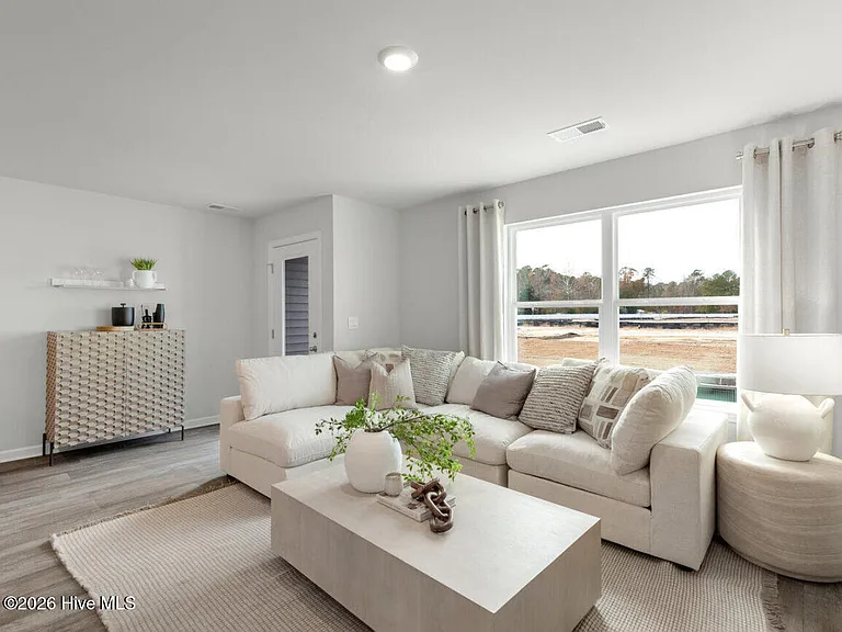 3222 Lobelia Ln — Photo 7