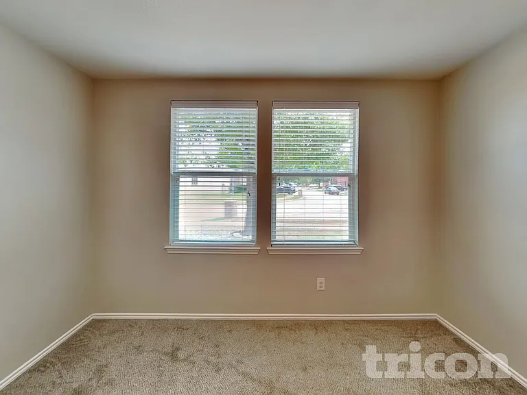 7412 Sienna Ridge Ln — Photo 11