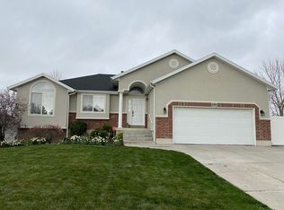 2458 W 2450 N, Clinton, UT 84015
