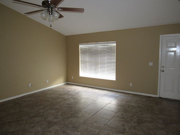 782562_living rm