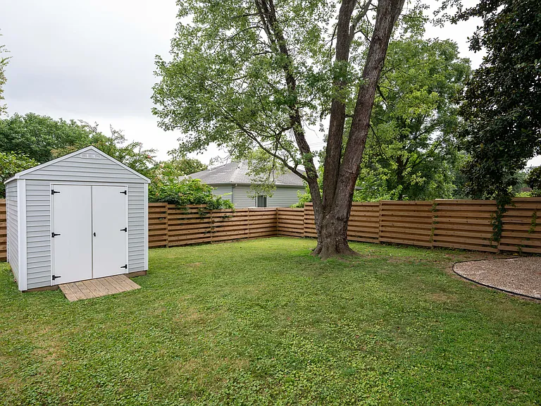 1006 Avon St — Photo 29