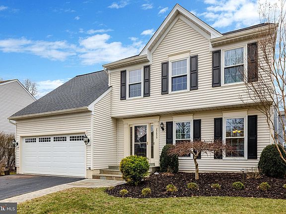 2nd image of 20639 Oakencroft Ct