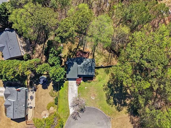 3rd image of 7335 Lytham Trce