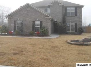 7540 Parktrace Ln SE, Owens Cross Roads, AL 35763