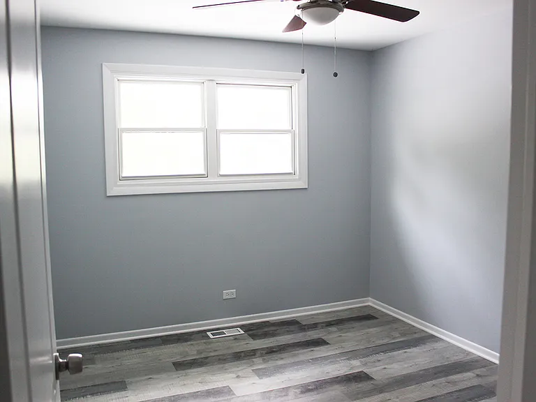 826 River Dr — Photo 9