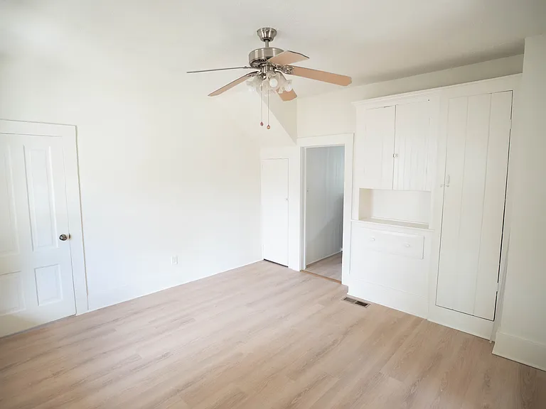 210 N Encinitas Ave #A — Photo 8