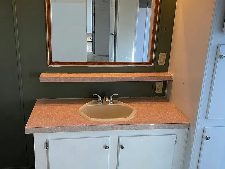 2706 Pearl Ave — Photo 3