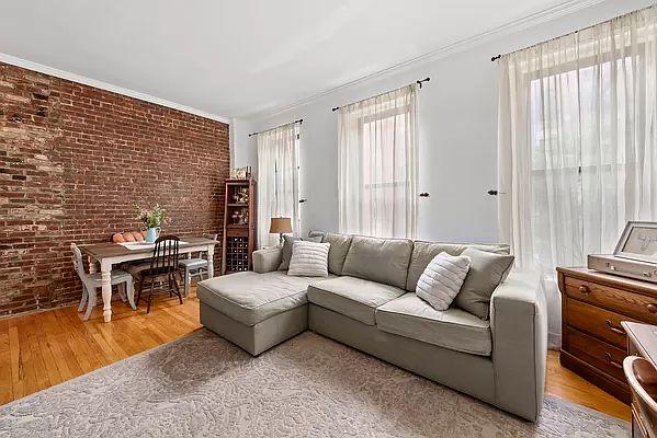 1st image of 320 E 86th St APT 3A