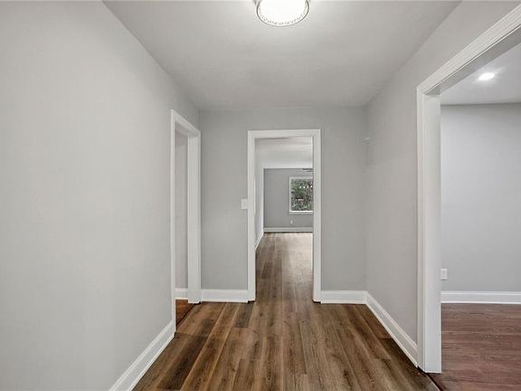 5th image of 3924 Jane Marie Ln