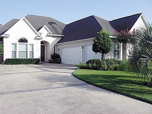 1st image of 2737 Masters Dr