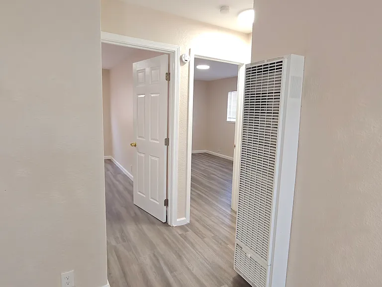1813 Robin Ln #1 — Photo 7