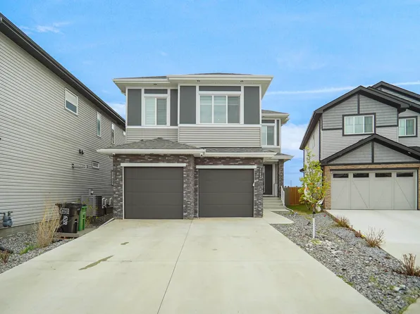 4709 Charles Bay SW, Edmonton, AB T6W 3H1