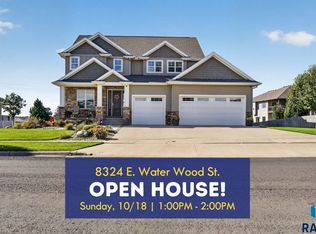 8324 E Water Wood St, Sioux Falls, SD 57110
