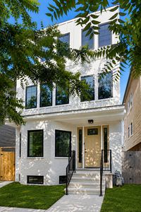 (Undisclosed Address), Chicago, IL, 60657