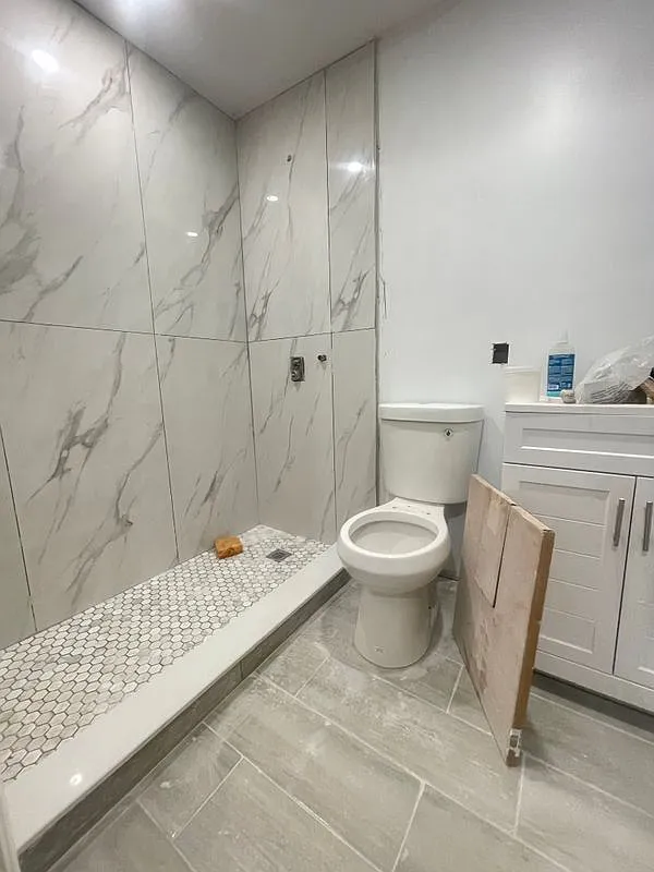 3 bed, 1.0 bath, 3000 sqft, $3,000 — Photo 4