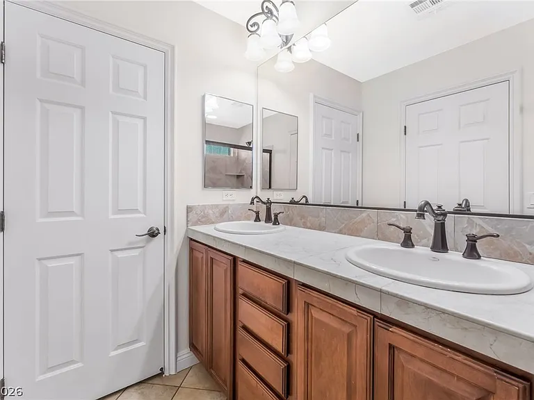 8456 Trudeau Ave — Photo 23