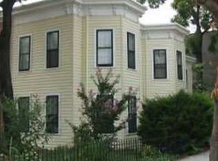 1127 I St SE, Washington, DC 20003