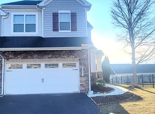 3221 Krista Ln, Chester Springs, PA 19425