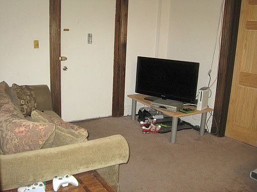 4th image of 20 E 14th Ave APT F